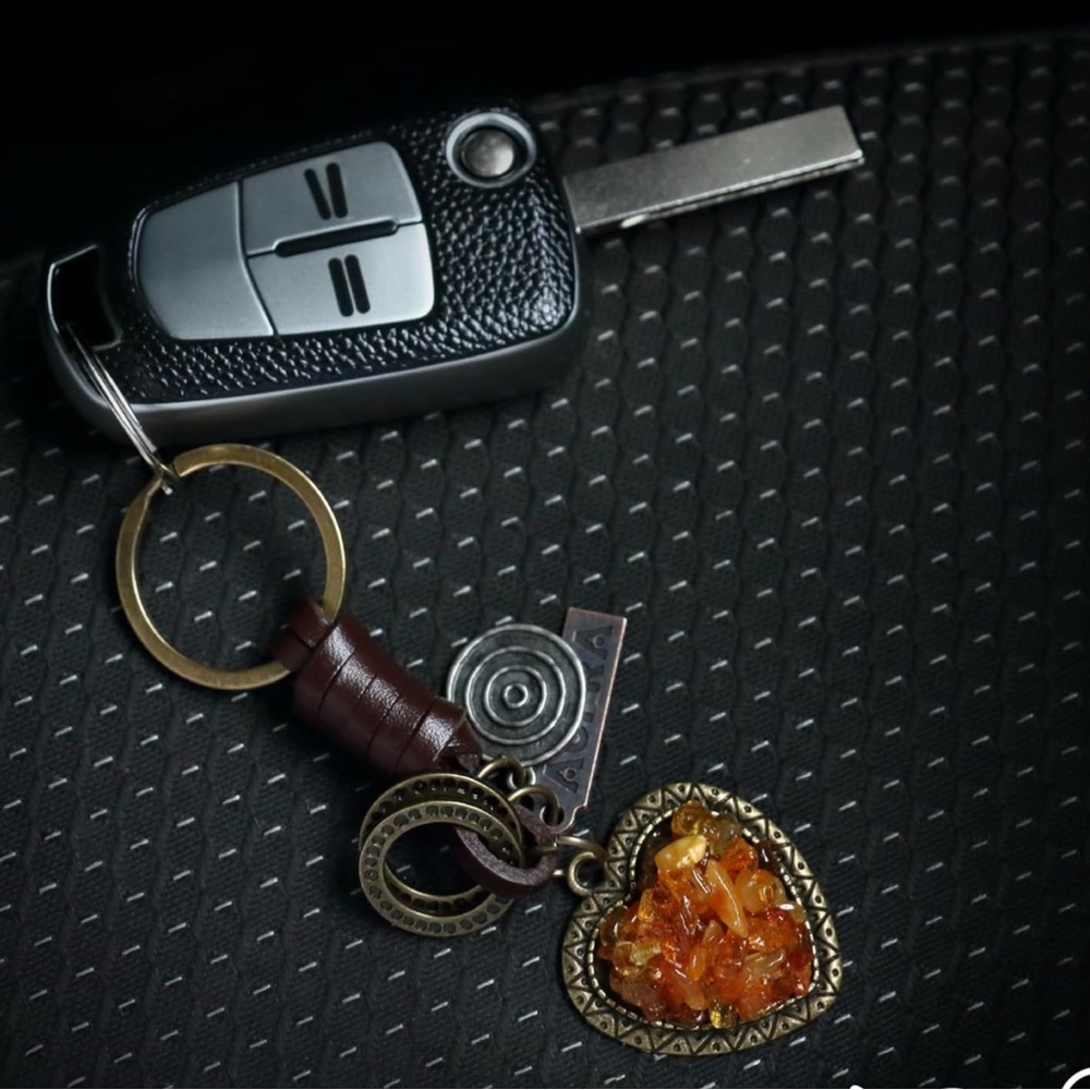 Baltic Amber Heart Keychain - Picture 3 of 5